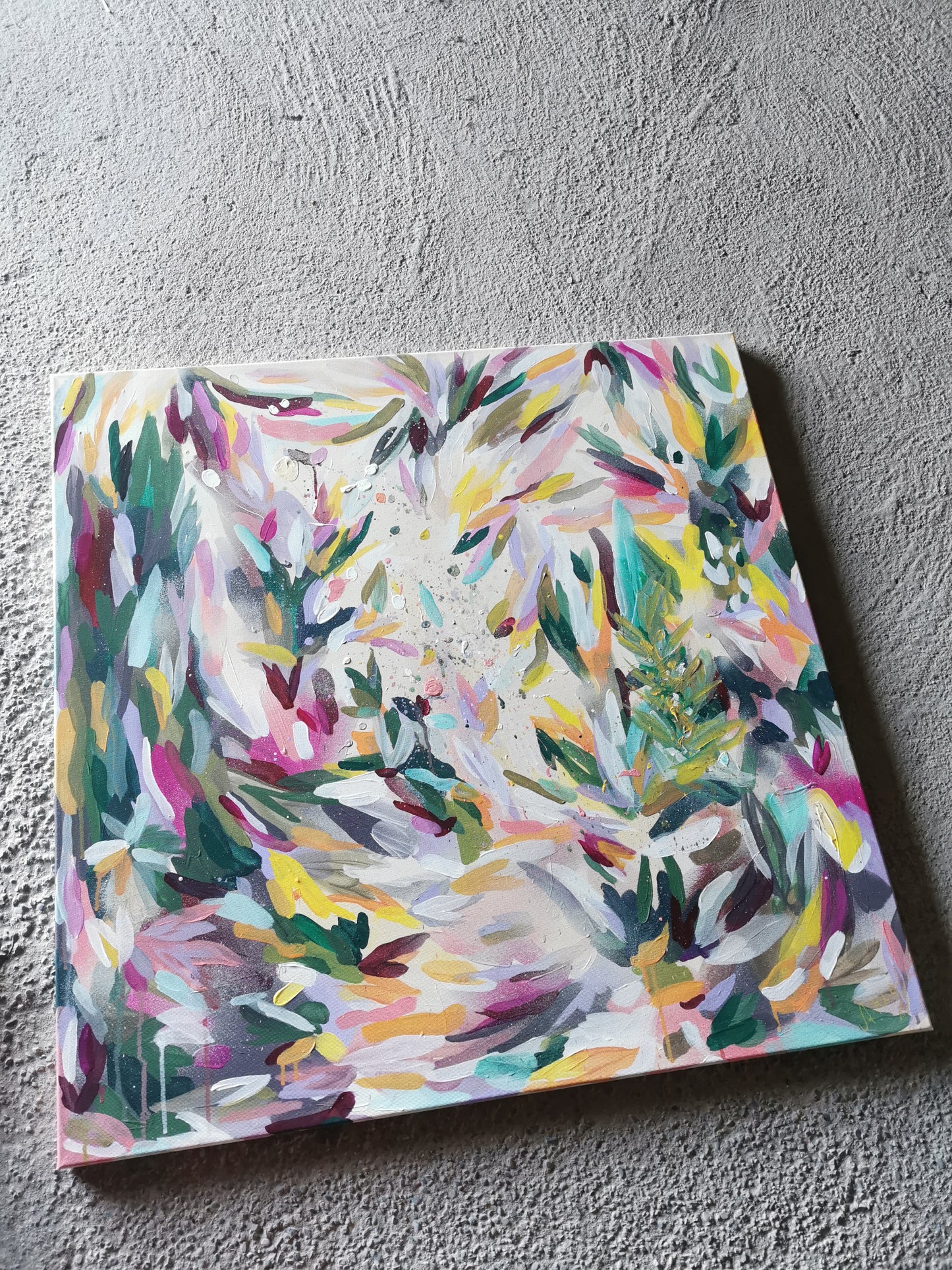 NEED YOU SPINE TO HIDE BEHIND